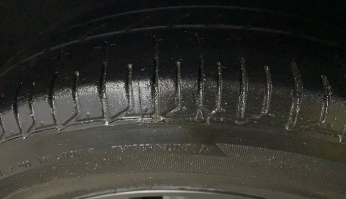 2019 Hyundai Elite i20 SPORTZ PLUS 1.2, Petrol, Manual, 54,982 km, Left Front Tyre Tread