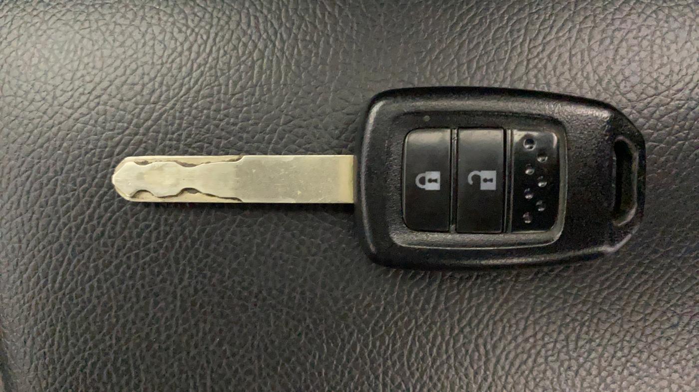 2018 Honda WR-V 1.2L I-VTEC VX MT, Petrol, Manual, 54,446 km, Key Close Up