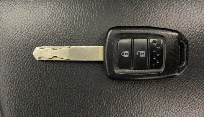 2018 Honda WR-V 1.2L I-VTEC VX MT, Petrol, Manual, 54,446 km, Key Close Up