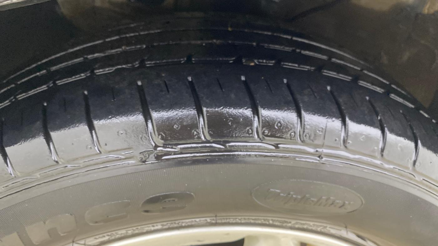 2016 Hyundai Creta SX PLUS 1.6 PETROL, Petrol, Manual, 72,937 km, Left Front Tyre Tread