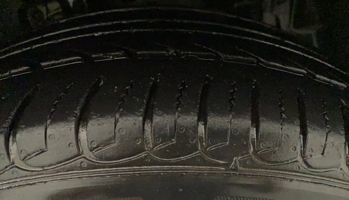 2019 Ford Ecosport TITANIUM + 1.5L PETROL AT, Petrol, Automatic, 27,910 km, Left Front Tyre Tread
