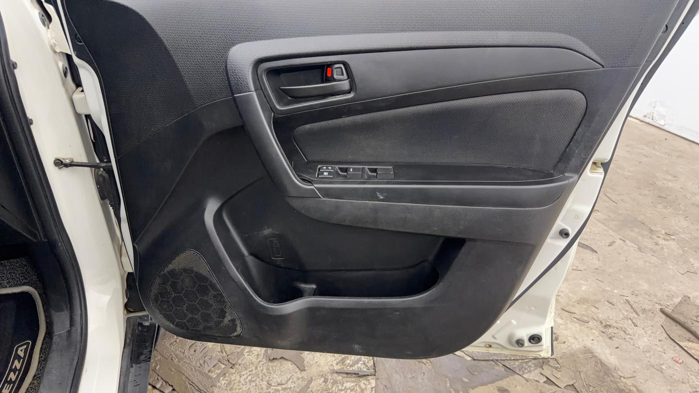 2021 Maruti Vitara Brezza VXI, Petrol, Manual, 59,757 km, Driver Side Door Panels Control