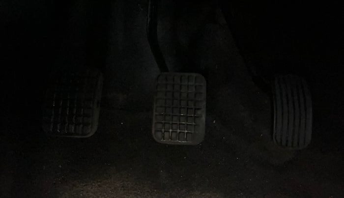 2016 Tata Tiago XZ PETROL, Petrol, Manual, 49,273 km, Pedals