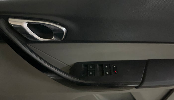 2016 Tata Tiago XZ PETROL, Petrol, Manual, 49,273 km, Driver Side Door Panels Control