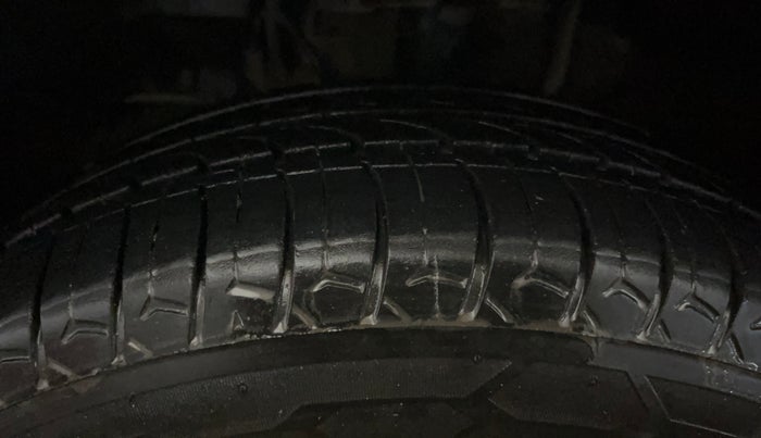 2016 Tata Tiago XZ PETROL, Petrol, Manual, 49,273 km, Left Front Tyre Tread