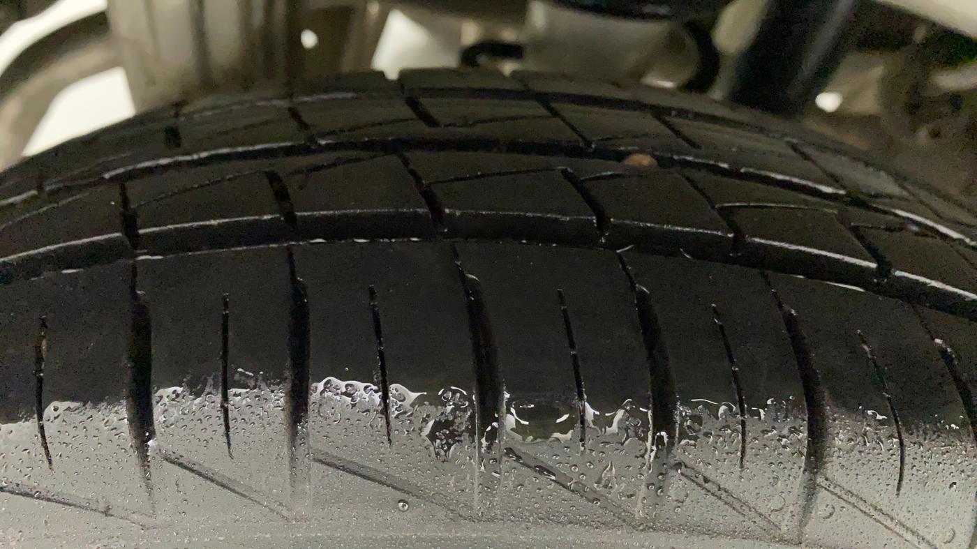 2021 Maruti Alto VXI, Petrol, Manual, 13,594 km, Right Rear Tyre Tread