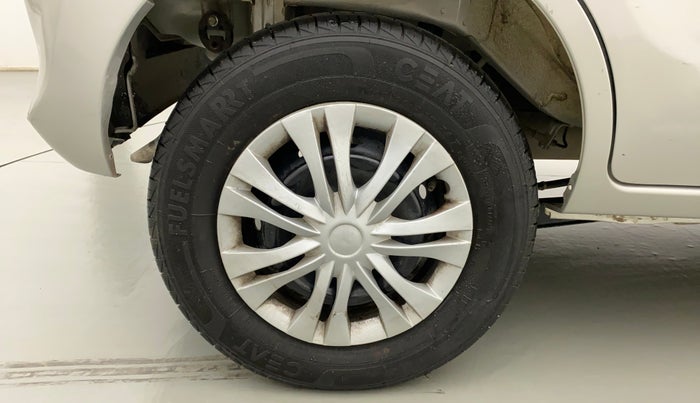2021 Maruti Alto VXI, Petrol, Manual, 13,594 km, Right Rear Wheel