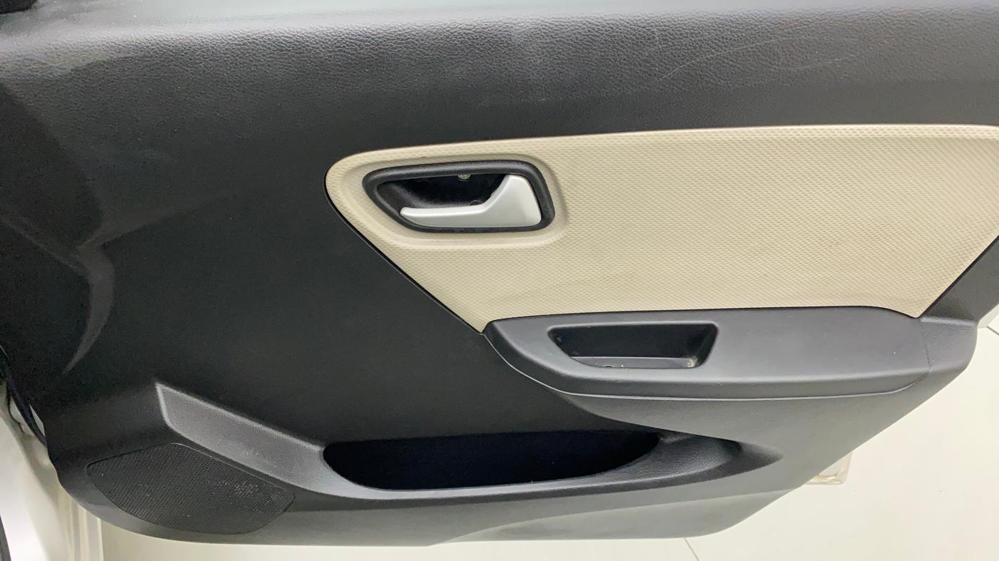 2021 Maruti Alto VXI, Petrol, Manual, 13,594 km, Driver Side Door Panels Control