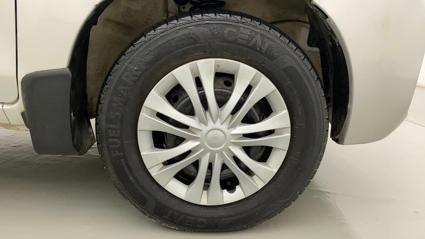 2021 Maruti Alto VXI, Petrol, Manual, 13,594 km, Right Front Wheel