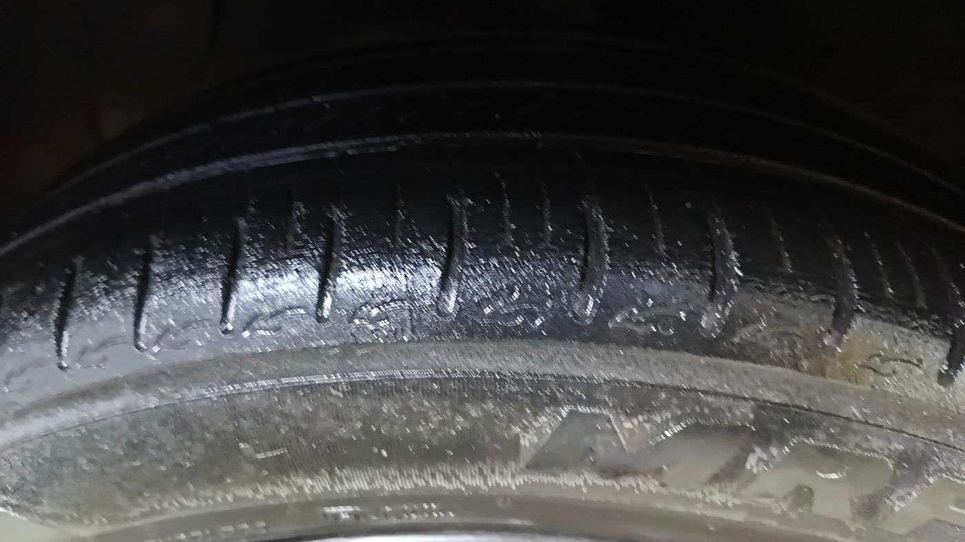 2023 Hyundai AURA SX 1.2, Petrol, Manual, 50,641 km, Left Front Tyre Tread