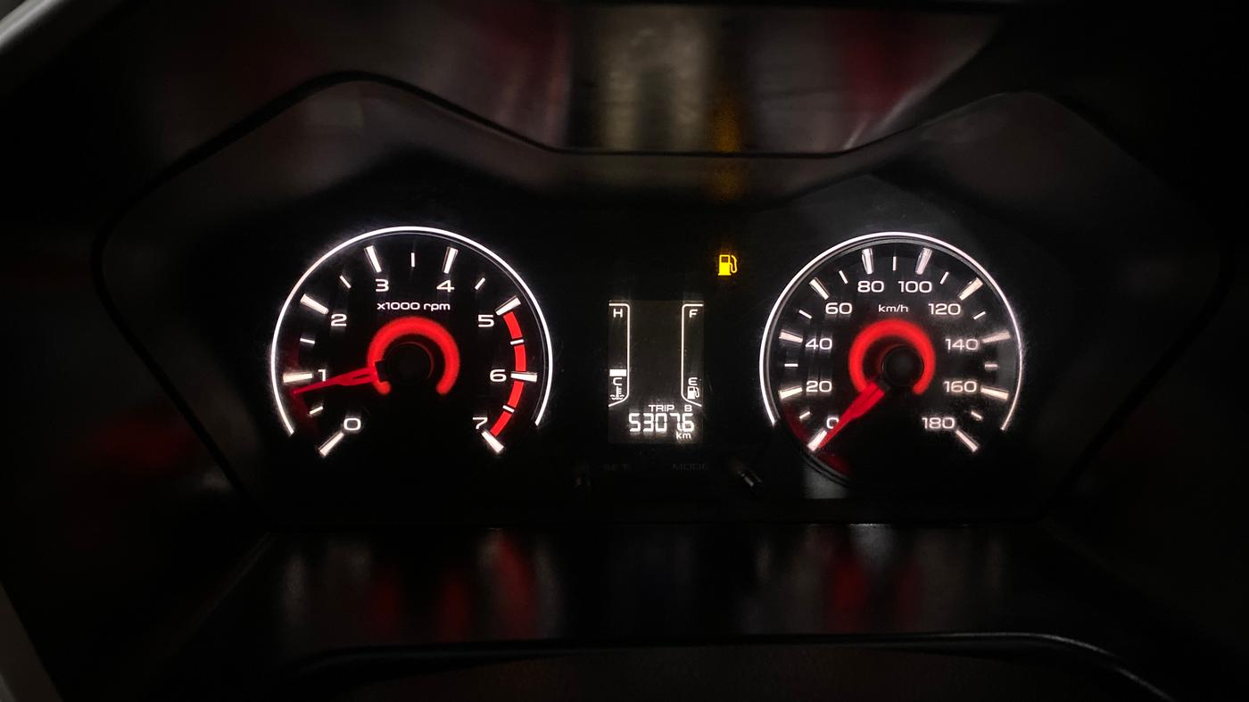 2017 Mahindra Kuv100 K6 6 STR, Petrol, Manual, 25,287 km, Odometer Image
