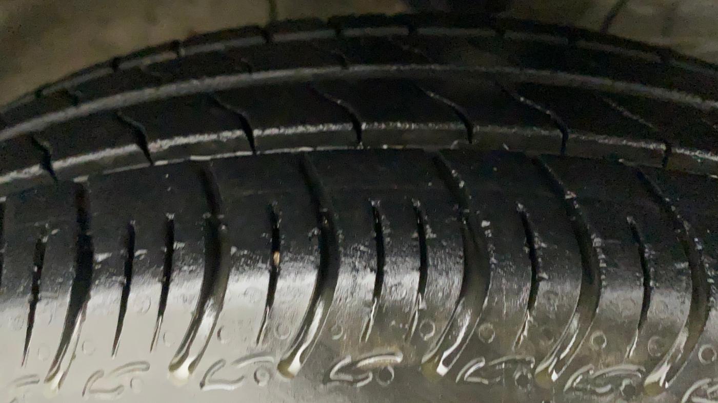 2019 Maruti S PRESSO VXI+, Petrol, Manual, 14,965 km, Right Front Tyre Tread