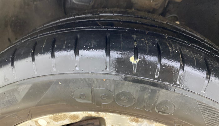 2014 Hyundai Elite i20 ASTA 1.2, Petrol, Manual, 76,075 km, Left Front Tyre Tread