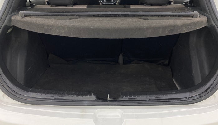 2014 Hyundai Elite i20 ASTA 1.2, Petrol, Manual, 76,075 km, Boot Inside