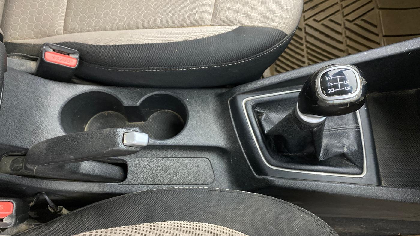 2014 Hyundai Elite i20 ASTA 1.2, Petrol, Manual, 76,440 km, Gear Lever