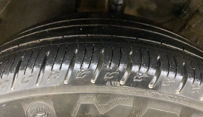 2023 KIA SONET HTX 1.0 DCT, Petrol, Automatic, 26,170 km, Left Front Tyre Tread