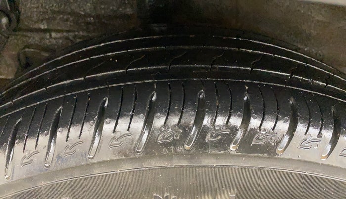 2023 KIA SONET HTX 1.0 DCT, Petrol, Automatic, 26,170 km, Right Rear Tyre Tread