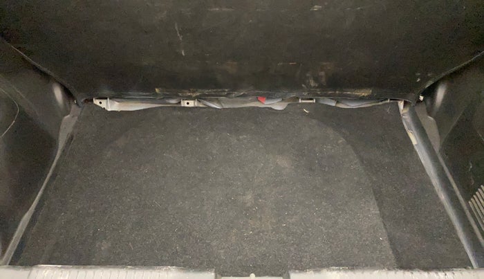 2019 Maruti Swift VXI AMT, Petrol, Automatic, 36,138 km, Boot Inside