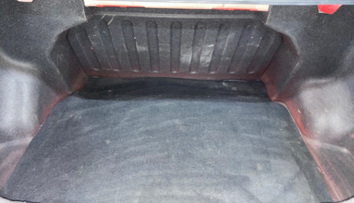 2014 Hyundai Xcent SX 1.2, Petrol, Manual, 39,438 km, Boot Inside