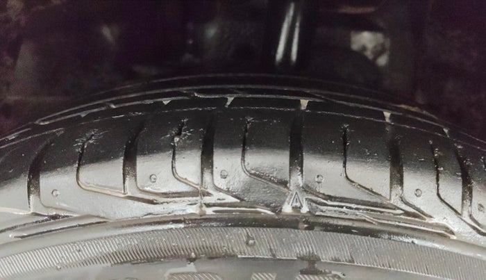 2020 Tata NEXON XZA PLUS (O) PETROL, Petrol, Automatic, 33,391 km, Left Front Tyre Tread