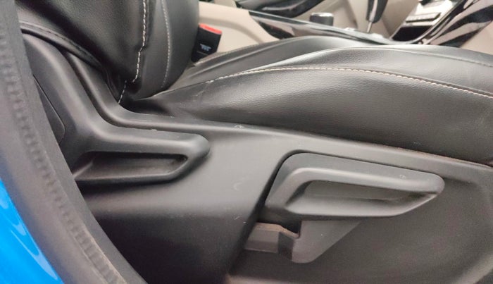 2020 Tata NEXON XZA PLUS (O) PETROL, Petrol, Automatic, 33,391 km, Driver Side Adjustment Panel