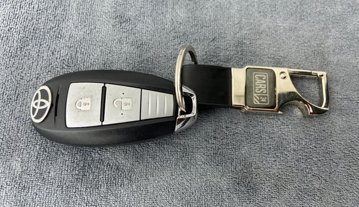 2020 Toyota URBAN CRUISER Premium AT, Petrol, Automatic, 22,904 km, Key Close Up