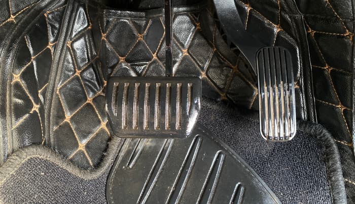 2021 Tata Harrier XMA 2.0L KRYOTEC, Diesel, Automatic, 93,588 km, Pedals