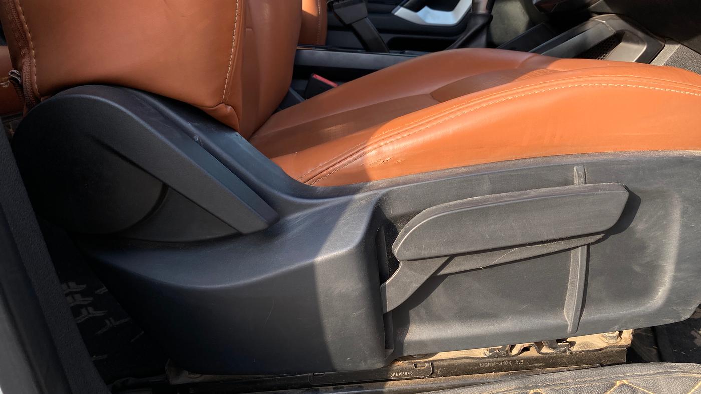 2021 Tata Harrier XMA 2.0L KRYOTEC, Diesel, Automatic, 93,588 km, Driver Side Adjustment Panel