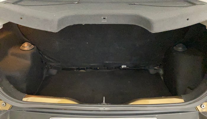 2022 Tata PUNCH ACCOMPLISHED MT, Petrol, Manual, 15,769 km, Boot Inside