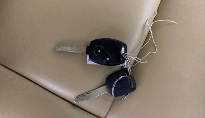 2014 Honda Amaze 1.2L I-VTEC S, Petrol, Manual, 56,804 km, Key Close Up