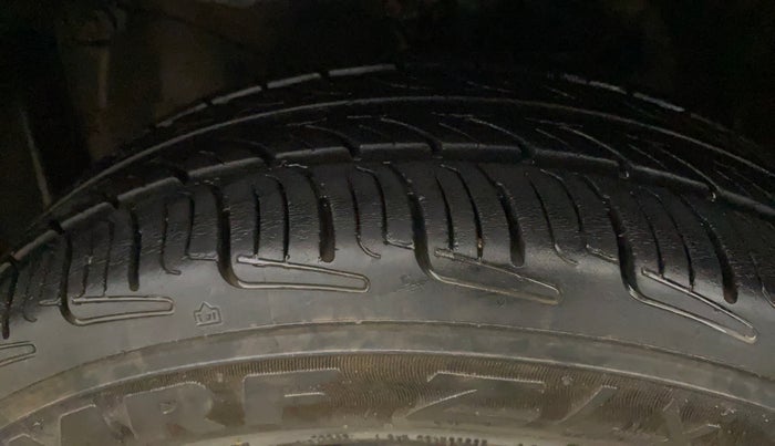 2014 Honda Amaze 1.2L I-VTEC S, Petrol, Manual, 56,804 km, Left Front Tyre Tread