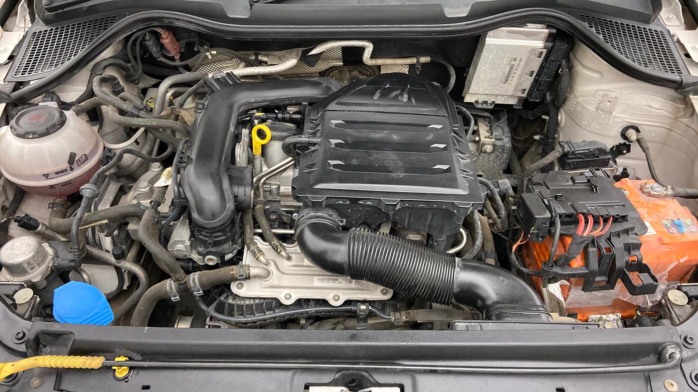 2021 Volkswagen Vento HIGHLINE PETROL AT, Petrol, Automatic, 55,310 km, Open Bonet