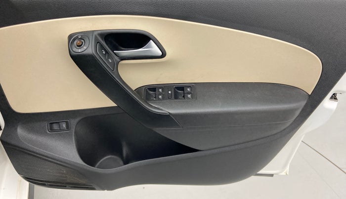 2021 Volkswagen Vento HIGHLINE PETROL AT, Petrol, Automatic, 55,310 km, Driver Side Door Panels Control