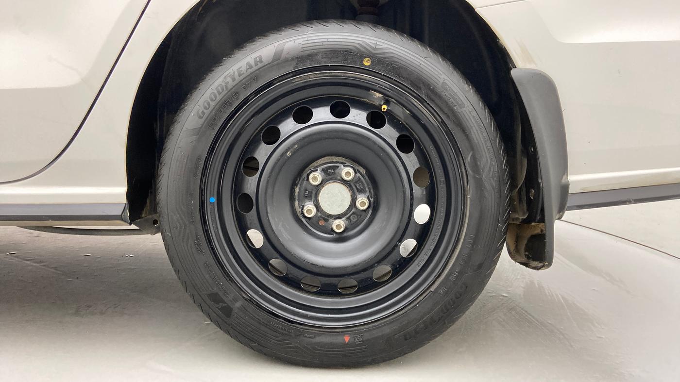 2021 Volkswagen Vento HIGHLINE PETROL AT, Petrol, Automatic, 55,310 km, Left Rear Wheel