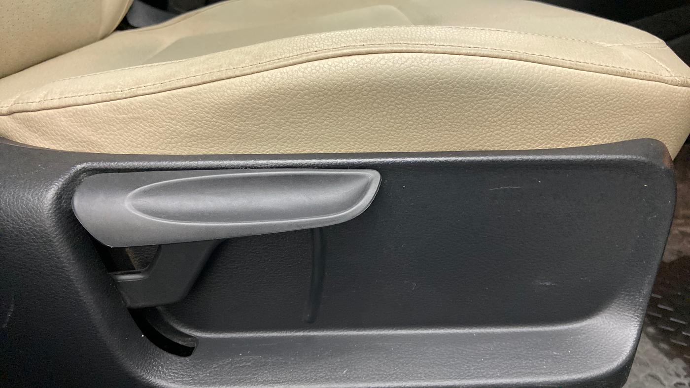 2021 Volkswagen Vento HIGHLINE PETROL AT, Petrol, Automatic, 55,310 km, Driver Side Adjustment Panel