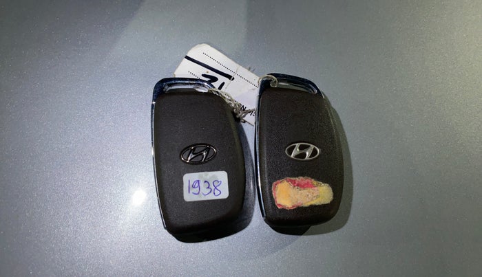 2015 Hyundai Grand i10 ASTA (O) 1.2 KAPPA VTVT, Petrol, Manual, 51,122 km, Key Close Up