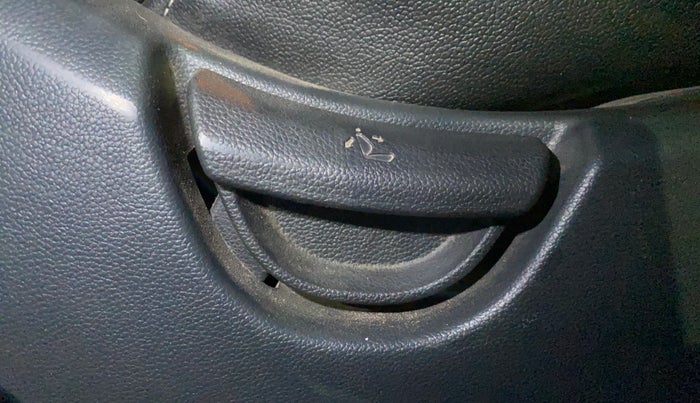 2015 Hyundai Grand i10 ASTA (O) 1.2 KAPPA VTVT, Petrol, Manual, 51,122 km, Driver Side Adjustment Panel