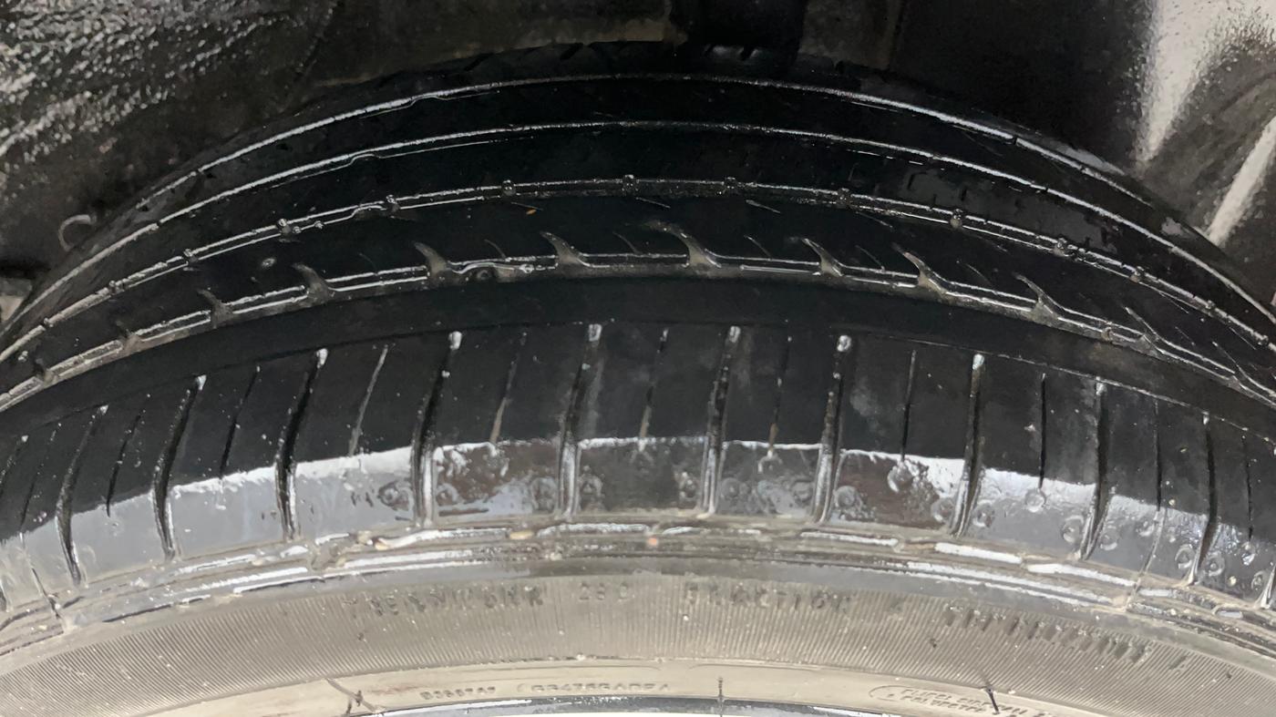 2020 Tata ALTROZ XZ PETROL, Petrol, Manual, 86,317 km, Left Rear Tyre Tread