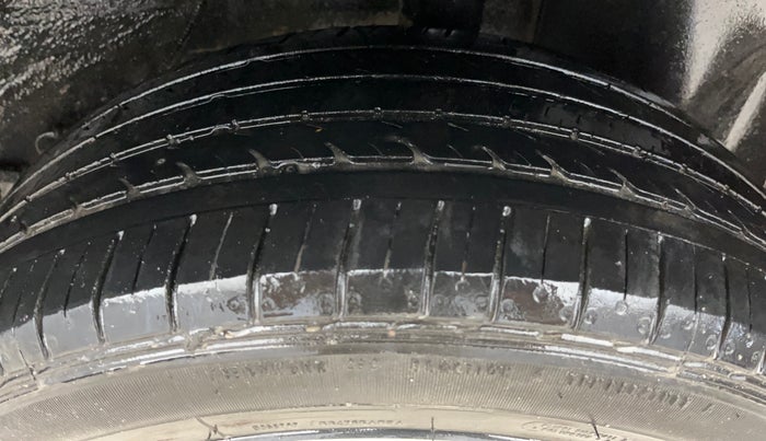 2020 Tata ALTROZ XZ PETROL, Petrol, Manual, 86,281 km, Left Rear Tyre Tread