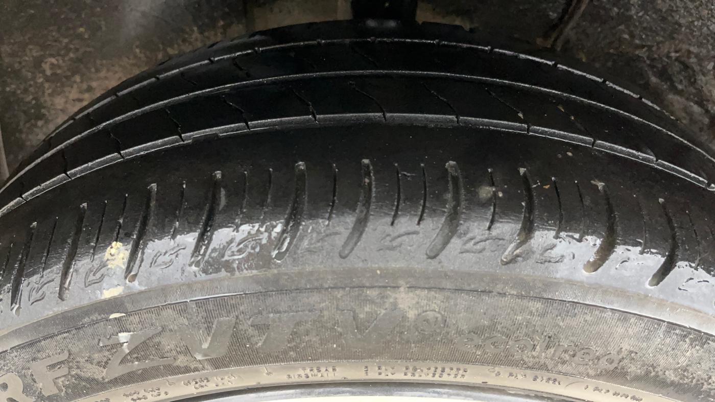 2020 Tata ALTROZ XZ PETROL, Petrol, Manual, 86,317 km, Right Rear Tyre Tread