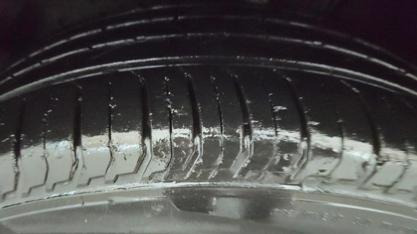 2023 Skoda SLAVIA STYLE 1.0L TSI AT, Petrol, Automatic, 38,892 km, Left Front Tyre Tread