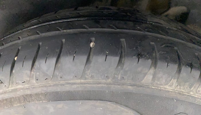 2022 Maruti Dzire VXI AMT, Petrol, Automatic, 45,324 km, Left Rear Tyre Tread