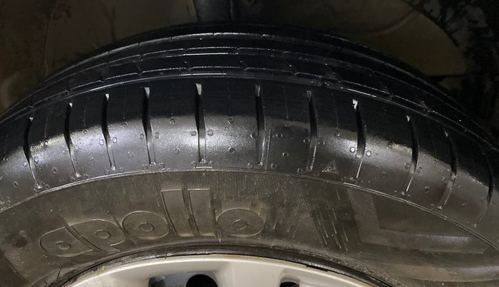 2022 Maruti Swift VXI, Petrol, Manual, 44,783 km, Right Front Tyre Tread