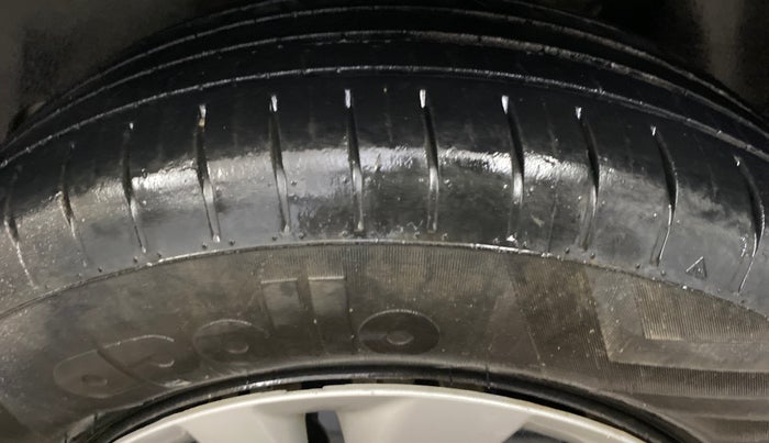 2022 Maruti Swift VXI, Petrol, Manual, 44,783 km, Left Rear Tyre Tread