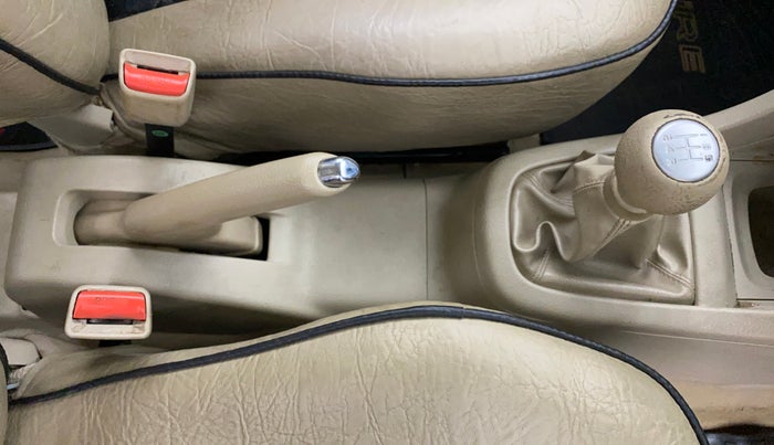 2015 Maruti Swift Dzire ZXI, Petrol, Manual, 63,089 km, Gear Lever