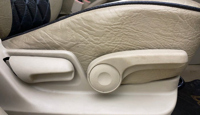 2015 Maruti Swift Dzire ZXI, Petrol, Manual, 63,089 km, Driver Side Adjustment Panel