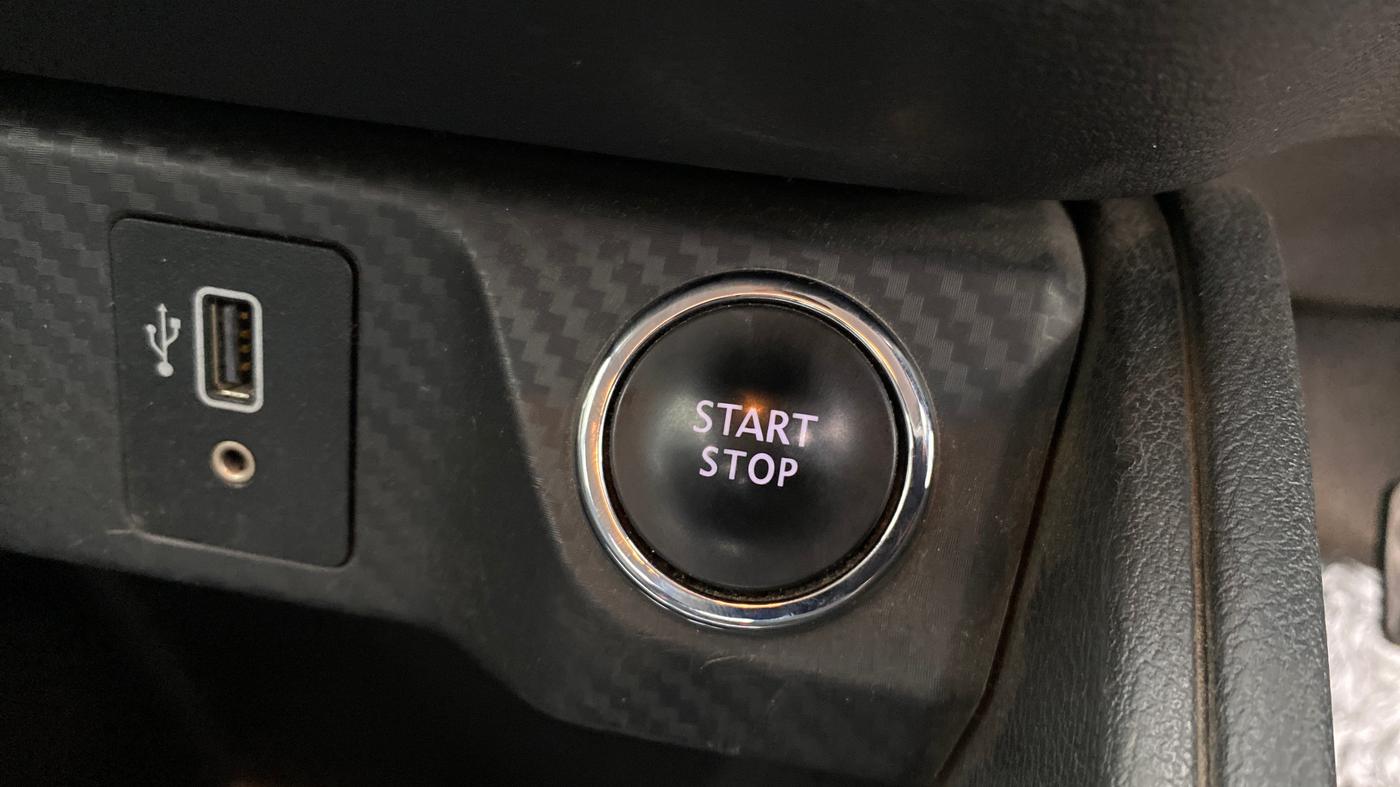 2020 Nissan Kicks XV TURBO 1.3 CVT, Petrol, Automatic, 83,462 km, Keyless Start/ Stop Button
