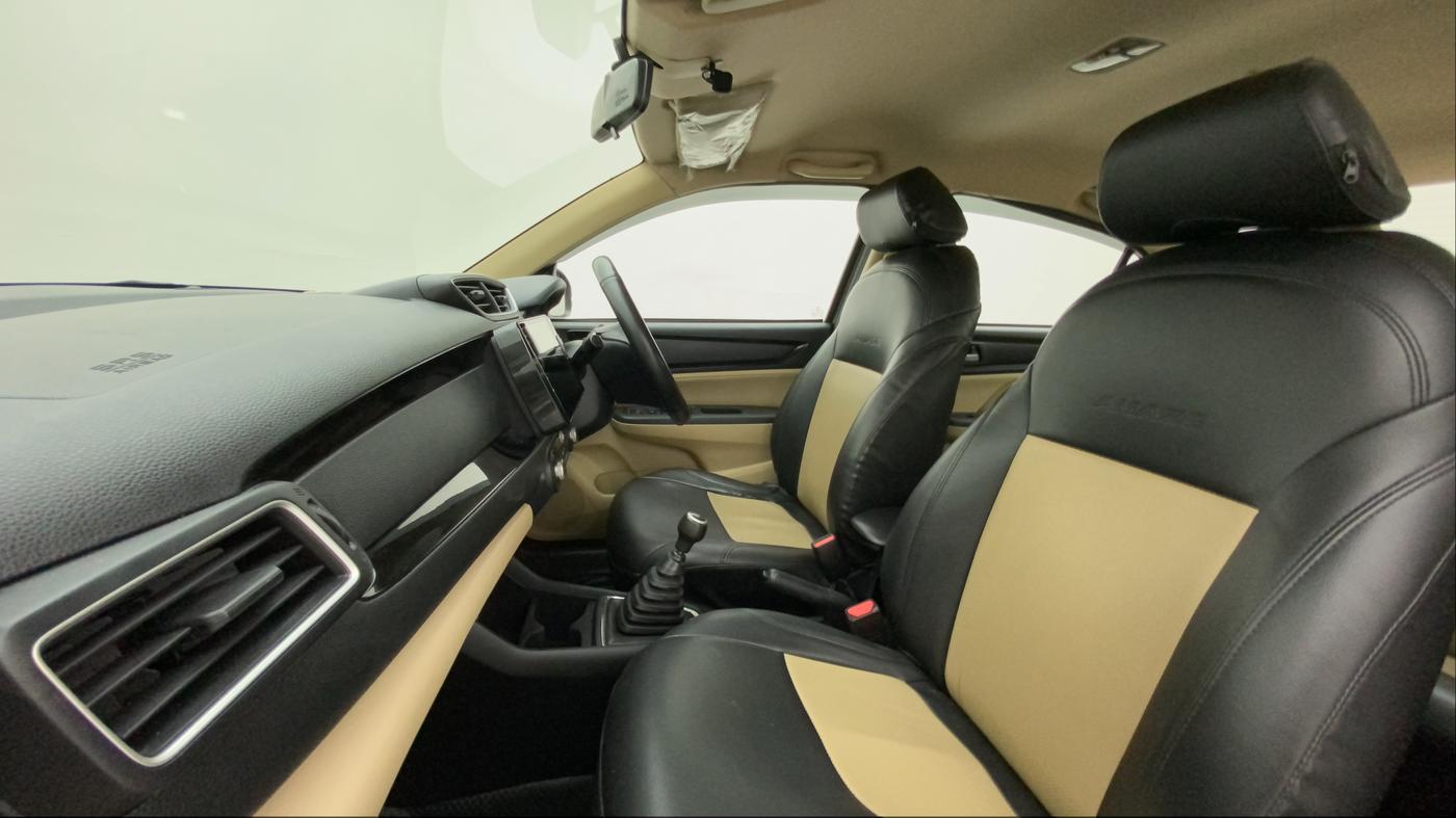 2019 Honda Amaze 1.5L I-DTEC V, Diesel, Manual, 1,30,578 km, Right Side Front Door Cabin
