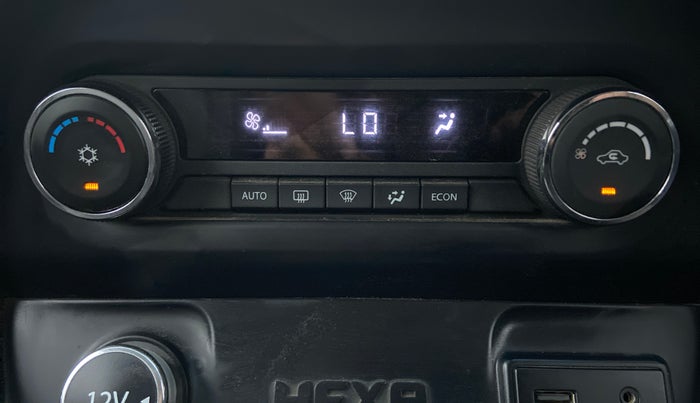 2017 Tata Hexa Varicor 400 XTA, Diesel, Automatic, 1,04,563 km, Automatic Climate Control