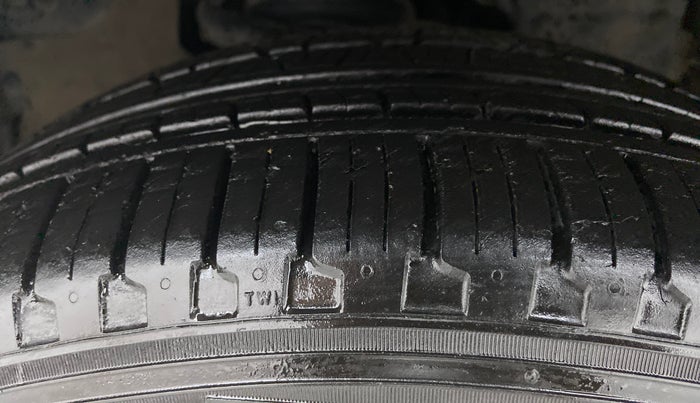 2017 Tata Hexa Varicor 400 XTA, Diesel, Automatic, 1,04,563 km, Left Front Tyre Tread
